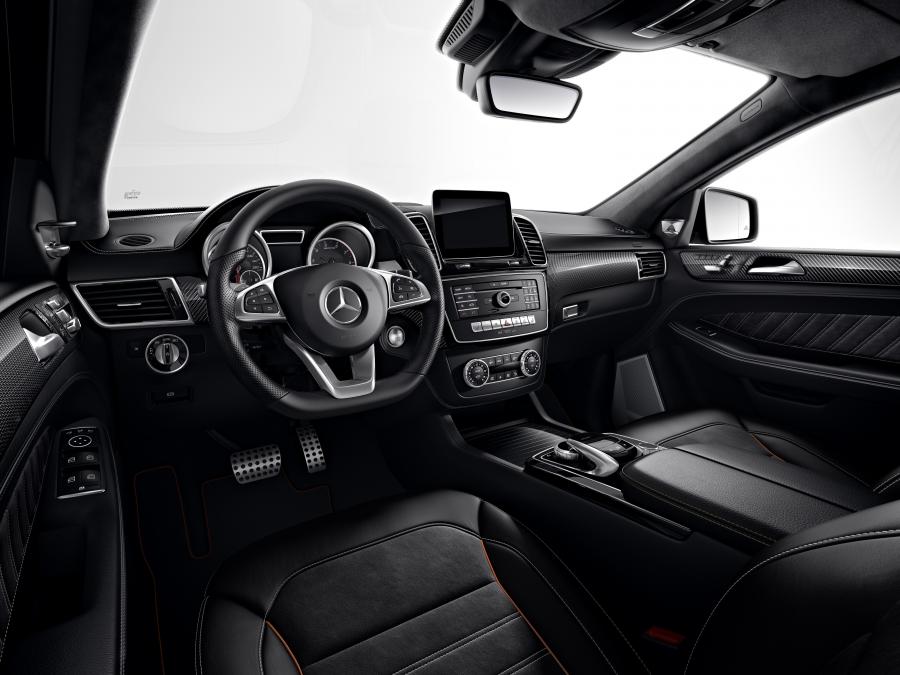 Интерьер Mercedes-Benz GLE-Class Coupe OrangeArt 2017 года  (фото 4 из 6)